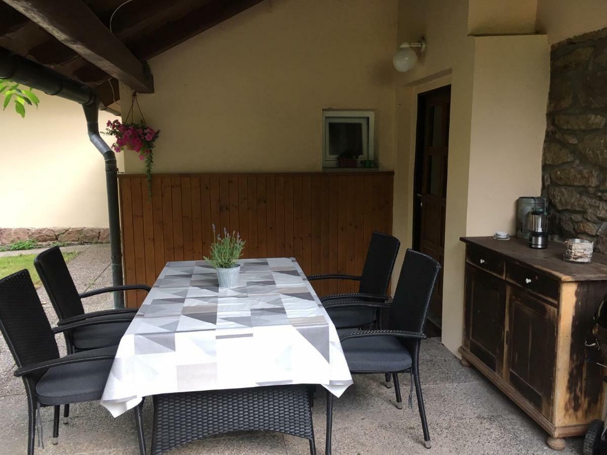 Samostatný mezonetový apartmán s dvěmi ložnicemi a vlastní krytou terasou a sdíleným bazénem Rudník Exterior foto