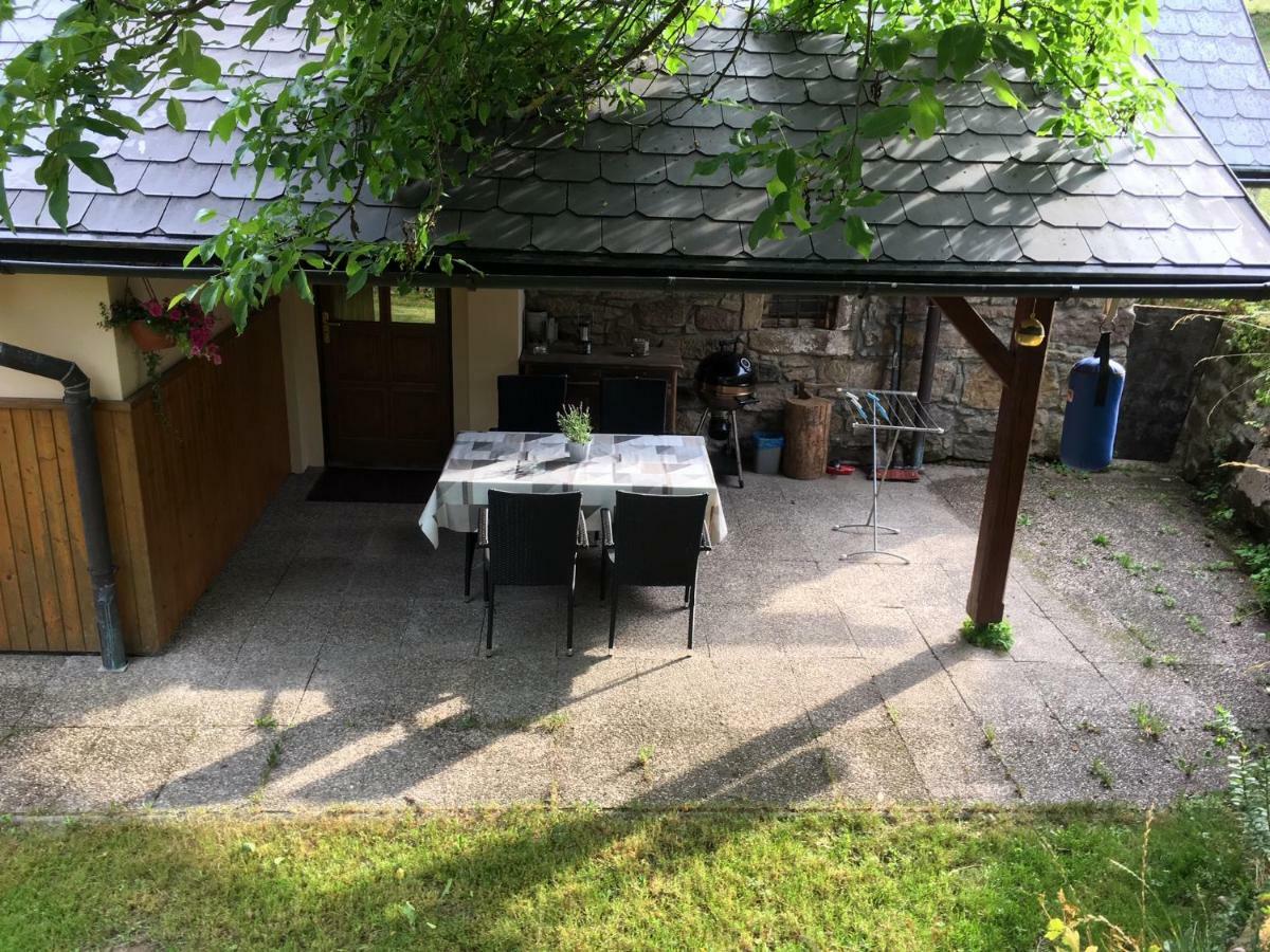 Samostatný mezonetový apartmán s dvěmi ložnicemi a vlastní krytou terasou a sdíleným bazénem Rudník Exterior foto